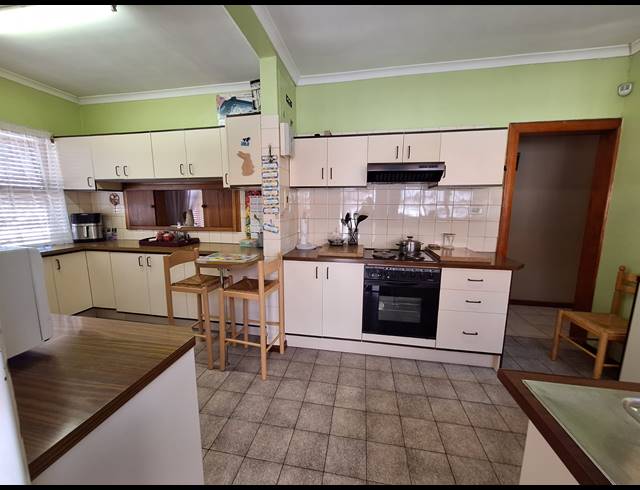 3 BEDROOM HOUSE TO LET IN FAIRWAYS